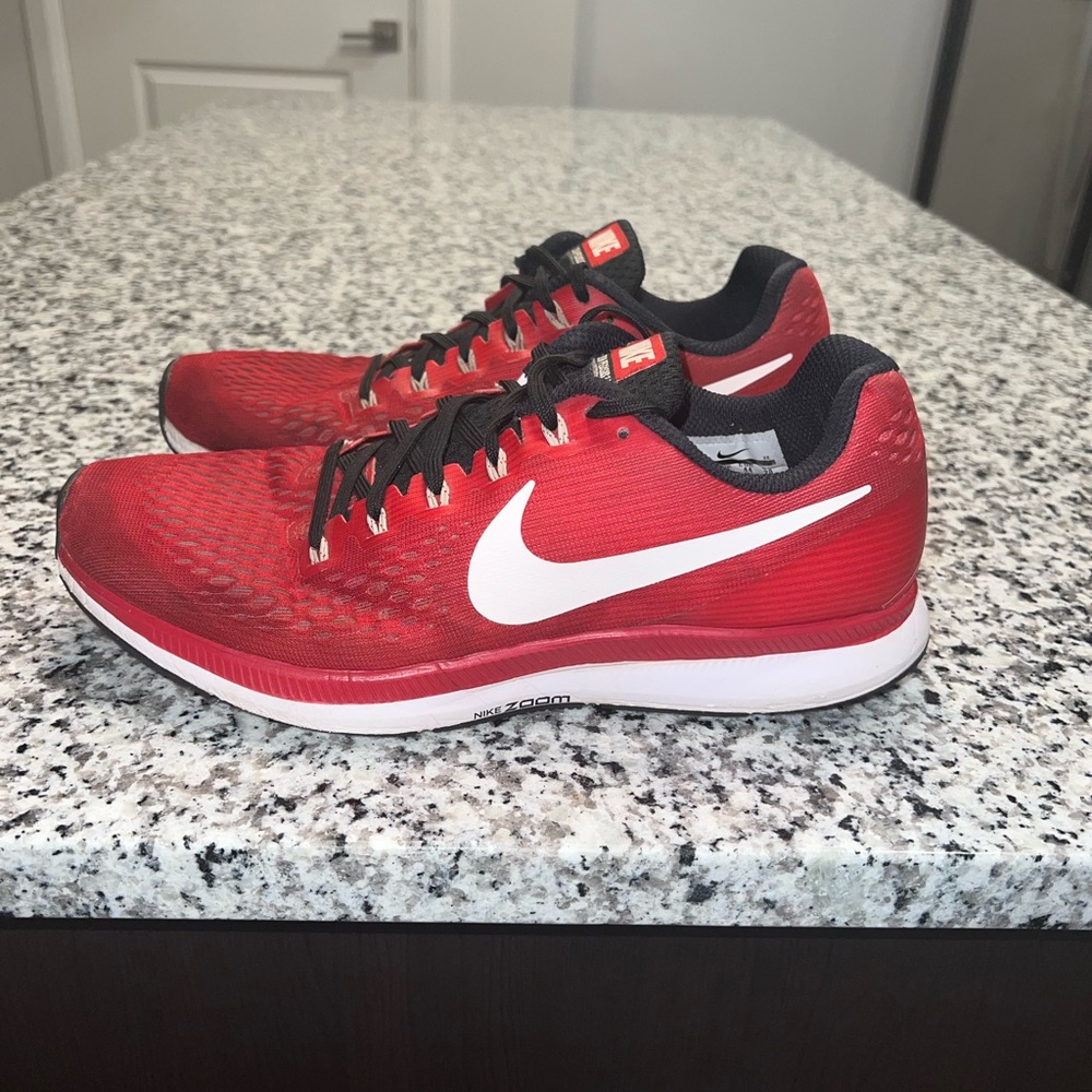 Nike Air Zoom Pegasus 34 size 10